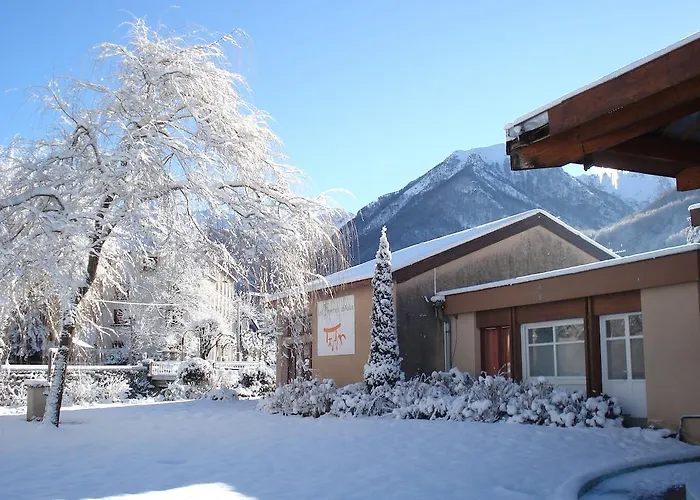 凯萨斯3号公寓 2* 奥吕莱班